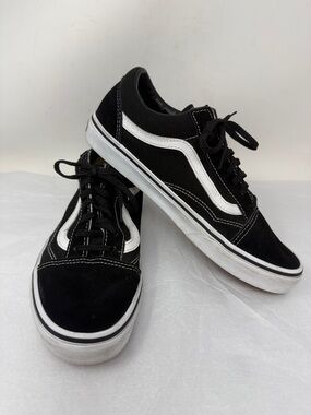 Vans Old Skool Black White Low Top Sneakers Men’s 8 Women’s 9.5 Skater Y2K